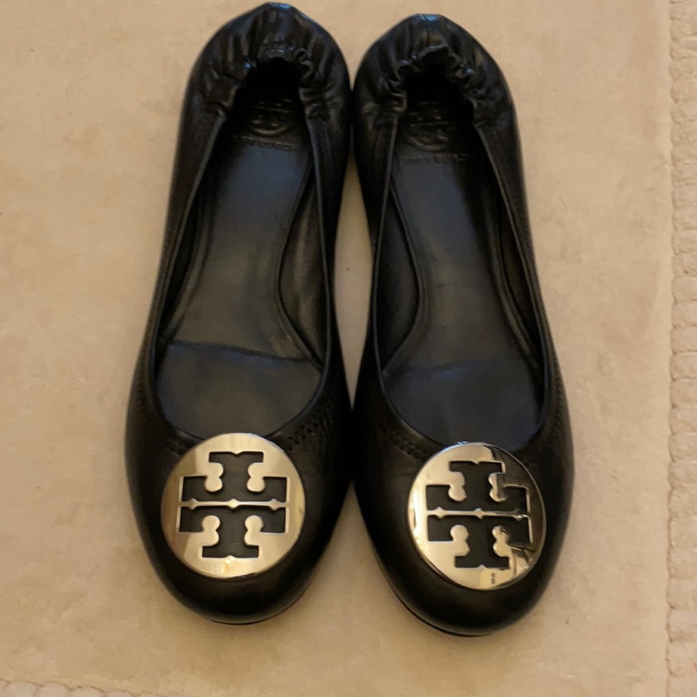 Tory Burch Reva flats w/silver toe plate size 10.5